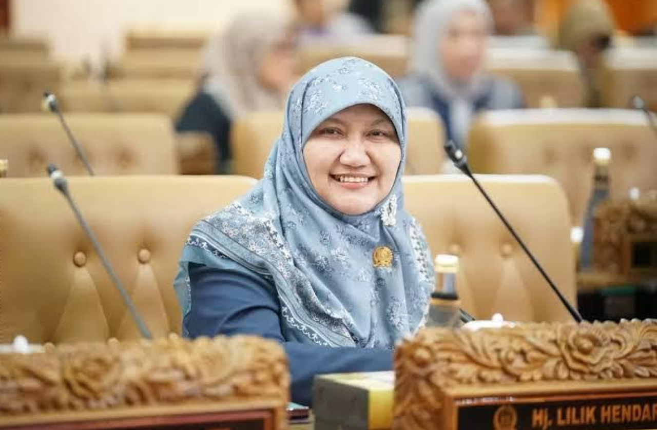Lilik Hendarwati, Ketua Fraksi PKS DPRD Jatim yang juga anggota Komisi C